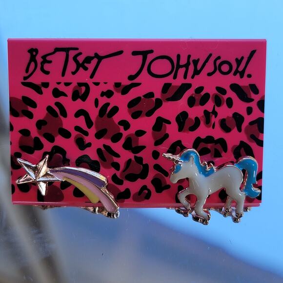 Betsey Johnson Unicorn & Shooting Star Earrings – Whimsical Statement Jewelry - Picture 13 of 13